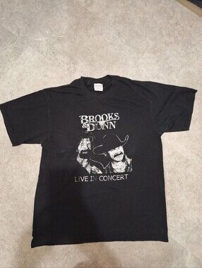Hanes Black Brooks & Dunn Live In Concert Graphic Tee Size Large